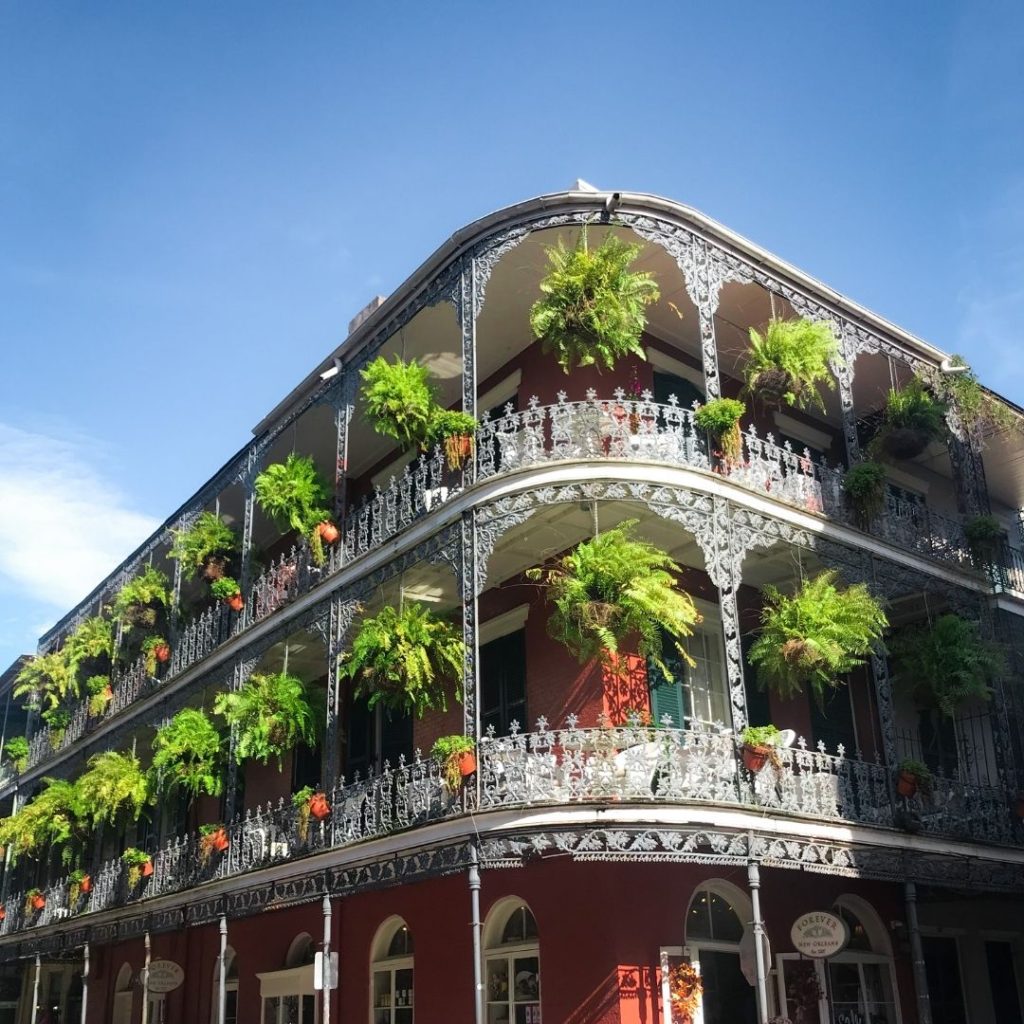 an image of the French Quarter in New Orleans representing the USA destination