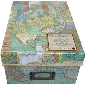 A perfect Christmas gift for a travel lover, a travel box to keep their souvenirs and tickets in.